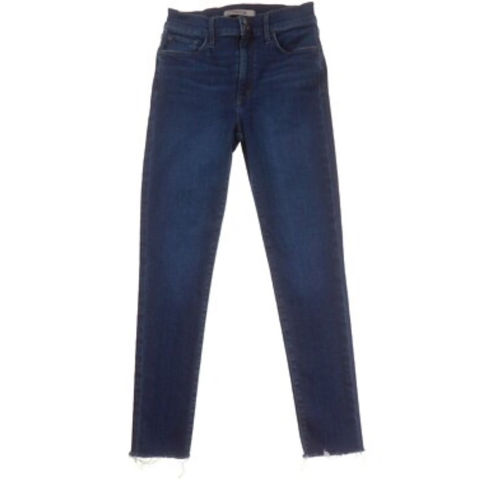 Joe's Jeans Dark Blue Skinny Women's Jeans
Mid rise skinny preloved size 32